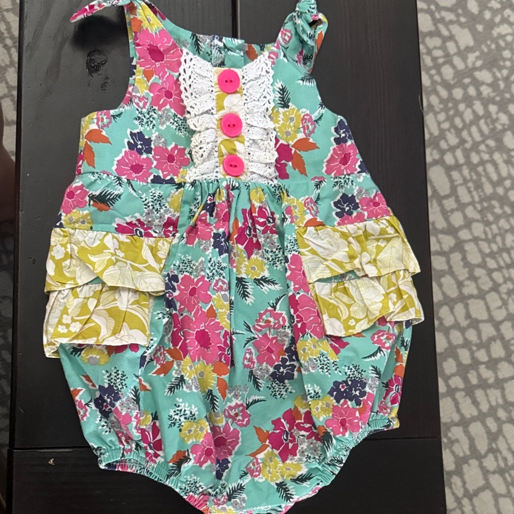 Ricrac & Ruffles Bubble